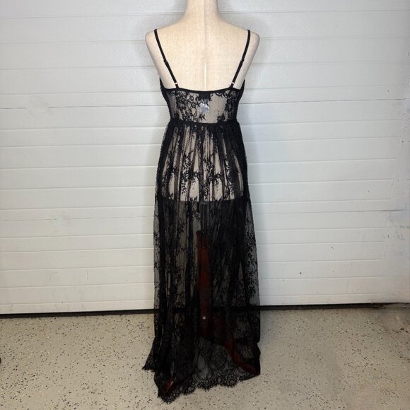 Arinee Black Lace Long Robe - Picture 3 of 5